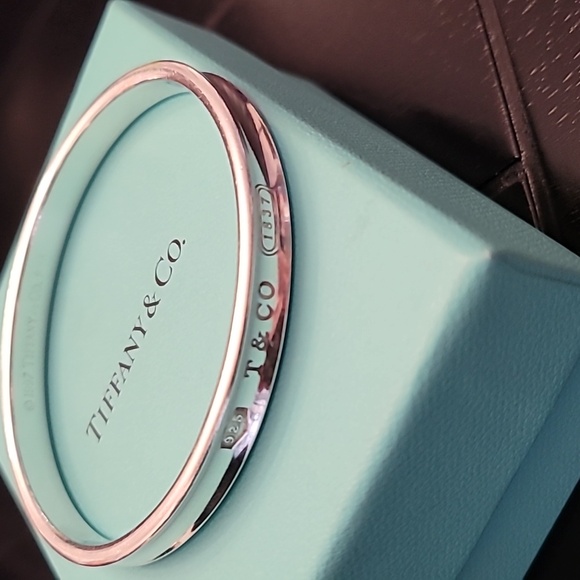 Tiffany & Co. Vintage 1837 Bangle Bracelet - Picture 2 of 7